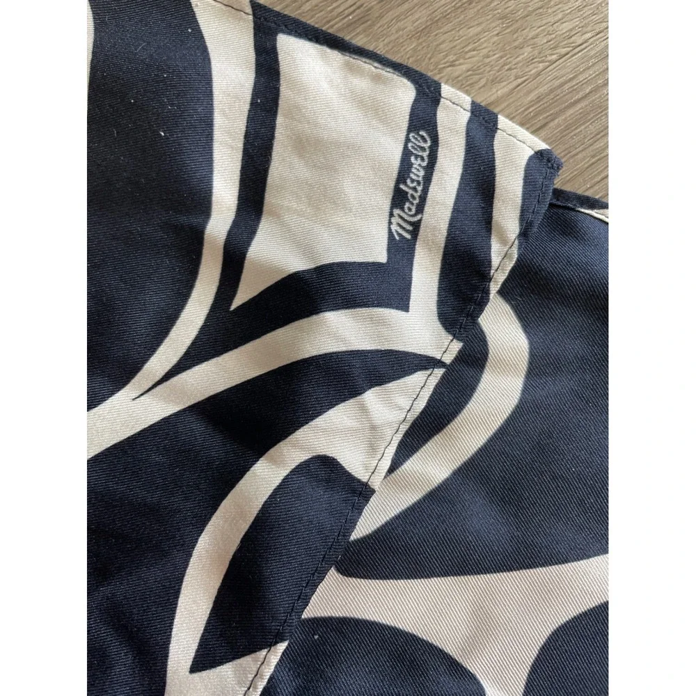 Madewell Navy Blue White 100% Silk Bandana Graphic Floral Scarf NS765 NEW